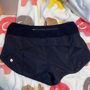 lululemon shorts 2.5”